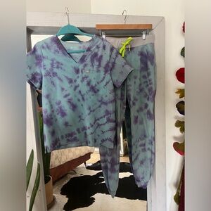 Figs **CUSTOM** Blue-Purple Tie Dye Scrubs Size Medium